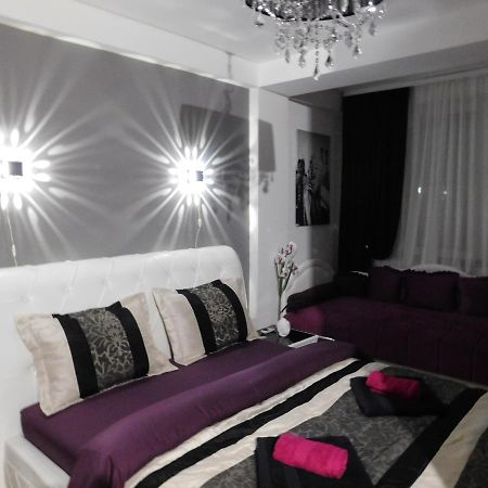 Velvet Lux Apartment Nis Bagian luar foto