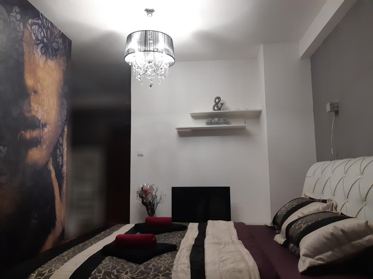 Velvet Lux Apartment Nis Bagian luar foto