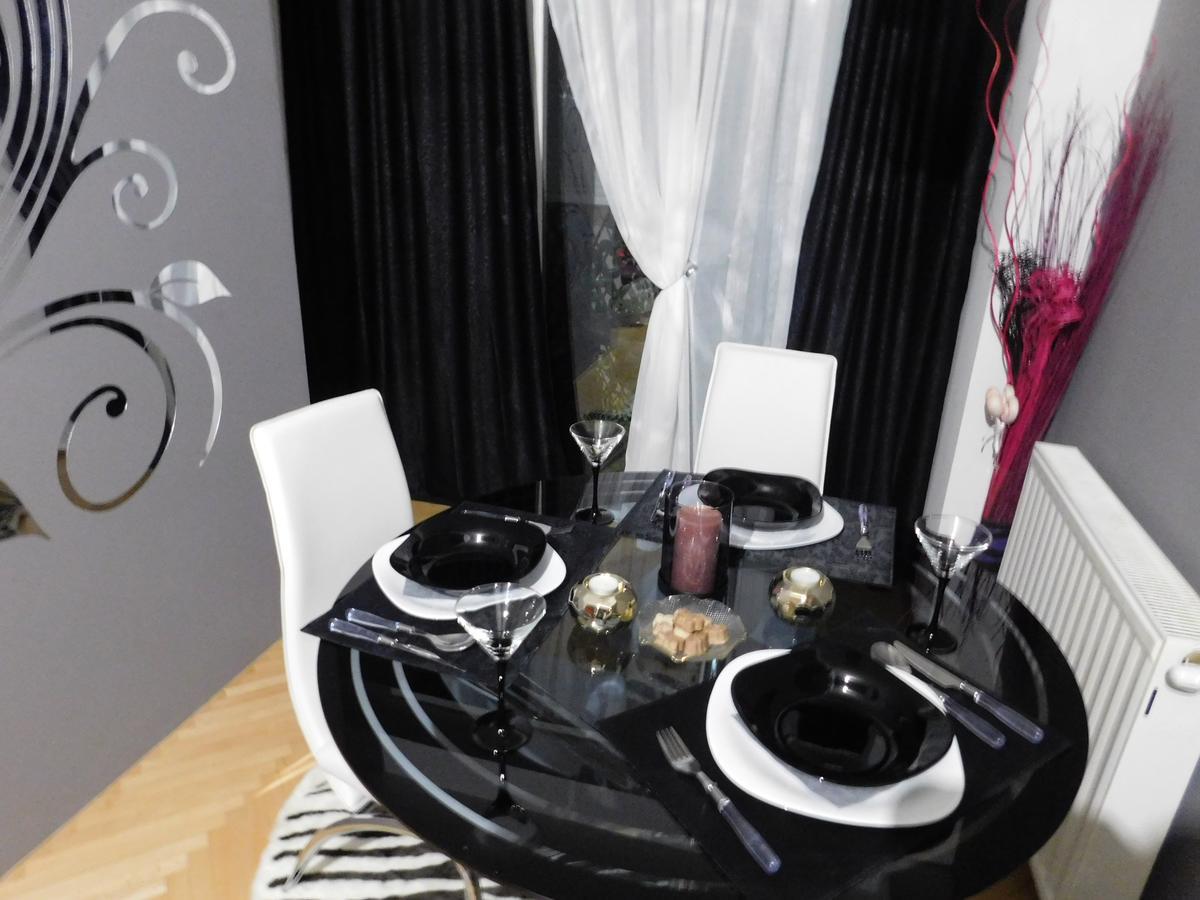 Velvet Lux Apartment Nis Bagian luar foto