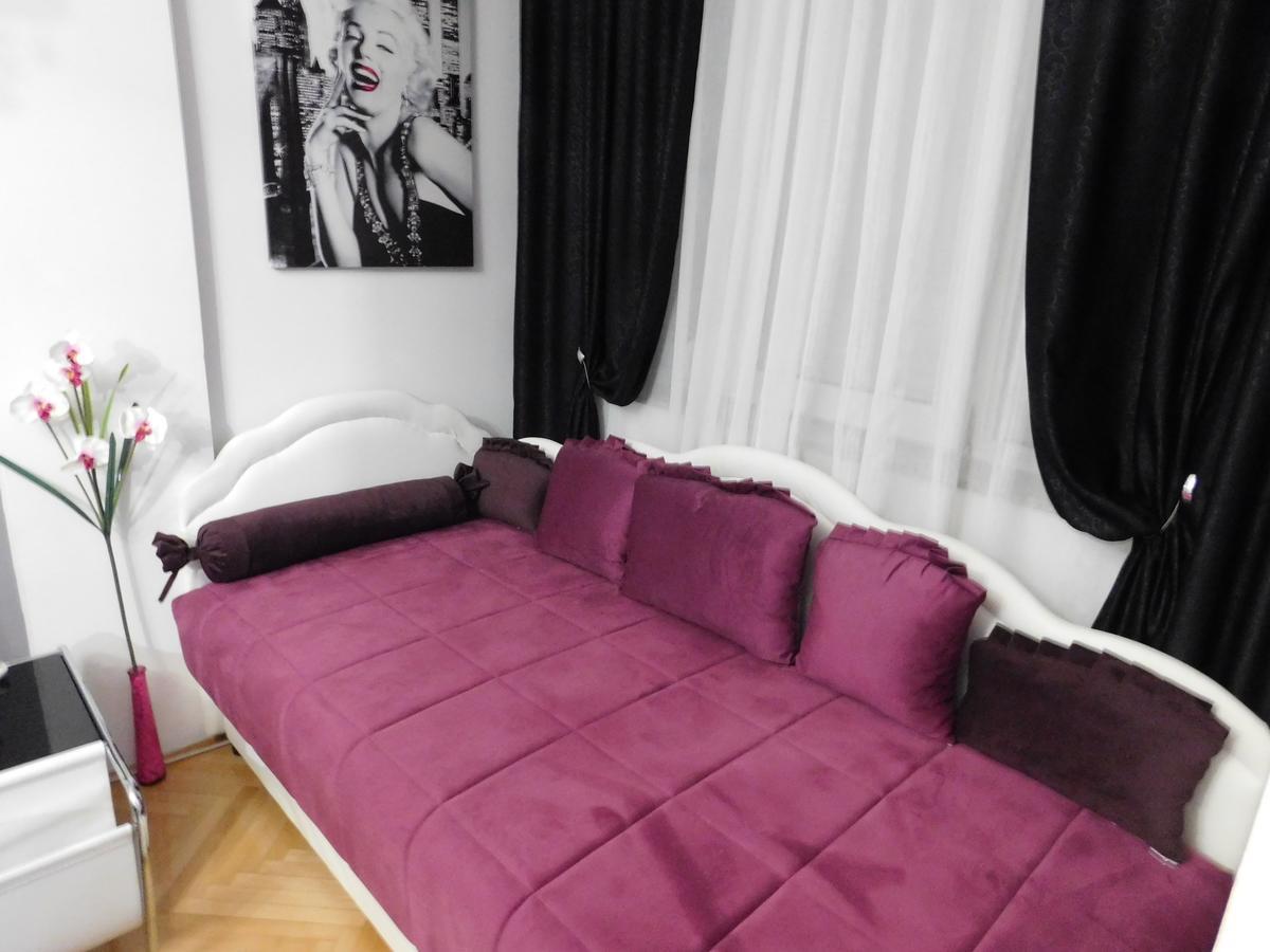 Velvet Lux Apartment Nis Bagian luar foto