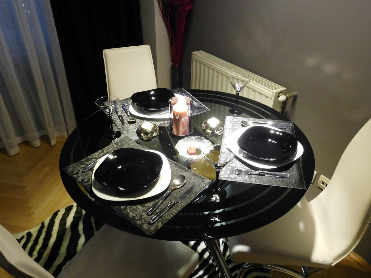 Velvet Lux Apartment Nis Bagian luar foto