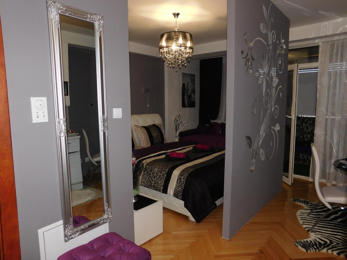 Velvet Lux Apartment Nis Bagian luar foto
