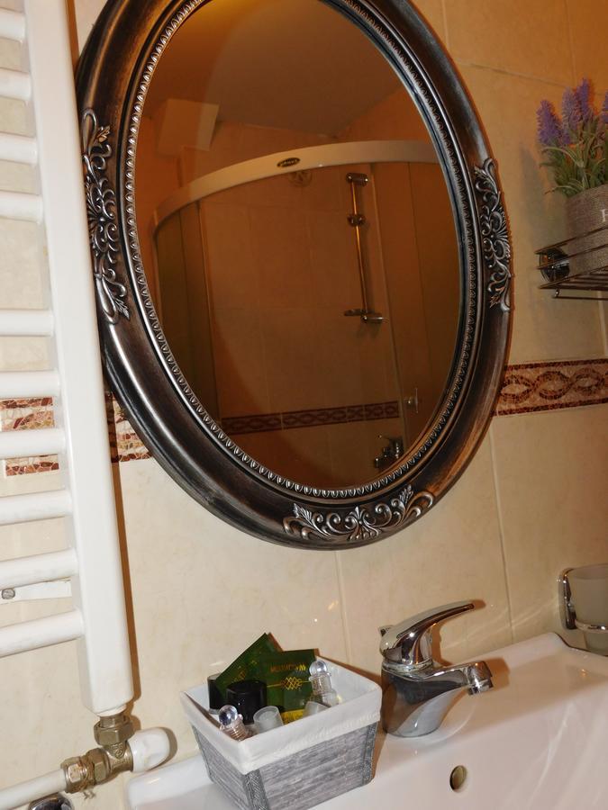 Velvet Lux Apartment Nis Bagian luar foto