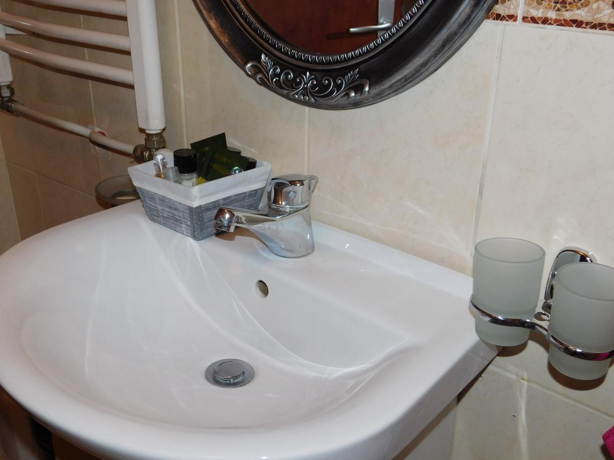 Velvet Lux Apartment Nis Bagian luar foto