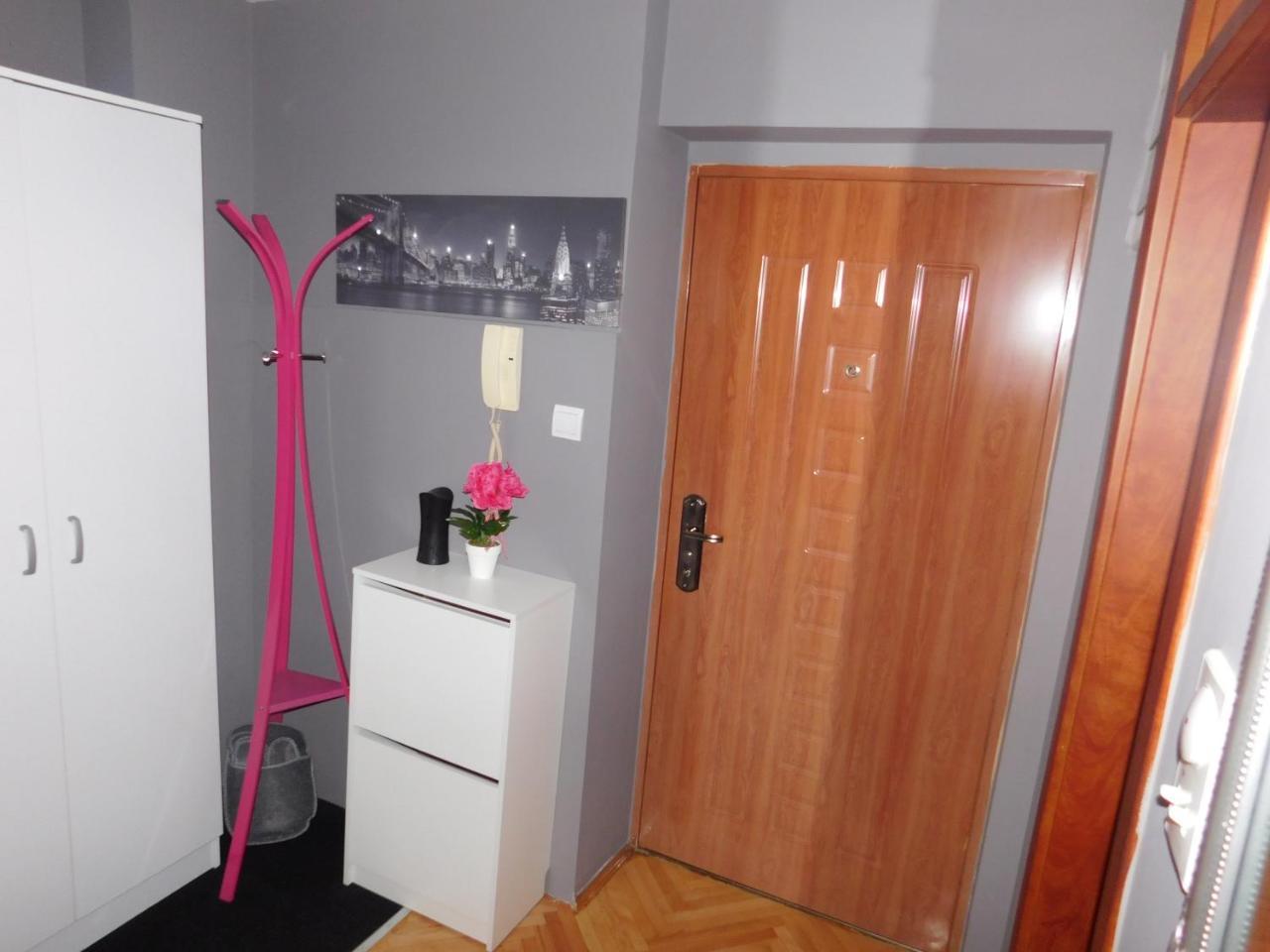 Velvet Lux Apartment Nis Bagian luar foto